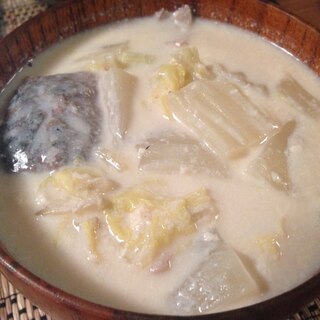 サバ缶の豆乳スープ